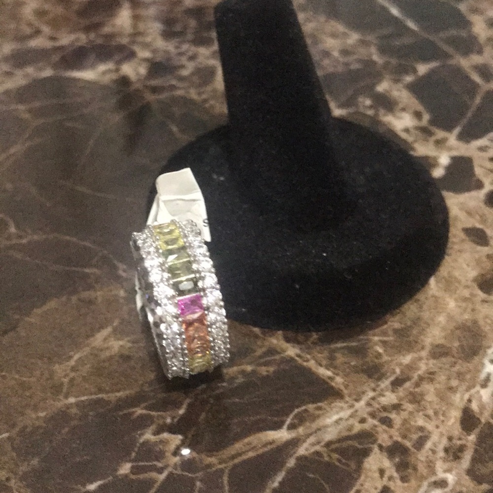 Colorful ring - Picture 3 of 3